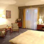 Adler Golf-& Tagungshotel Harth-Poellnitz