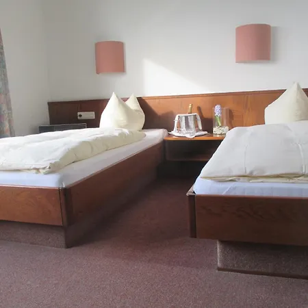 Adler Golf-& Tagungshotel Ξενοδοχείο Harth-Poellnitz