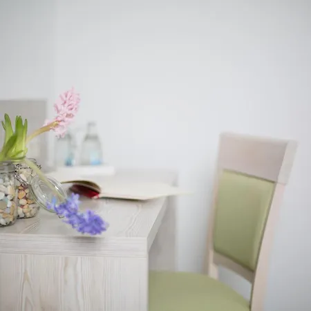 Отель Adler Golf-& Tagungshotel Harth-Poellnitz