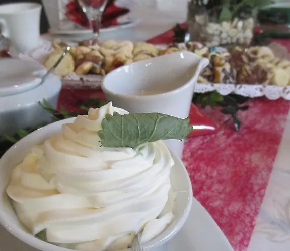 Отель Adler Golf-& Tagungshotel Harth-Poellnitz