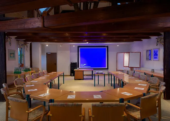 Adler Golf-& Tagungshotel 3*